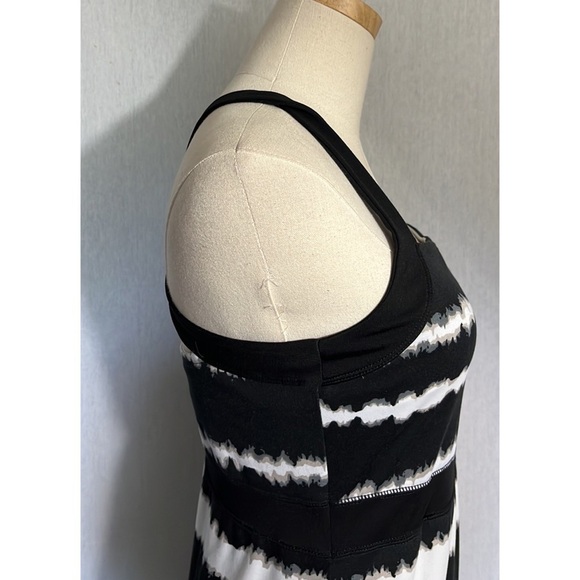SOYBU Crossback Strap Built In Shelf Bra Athletic Black & White Dress M - Picture 4 of 5